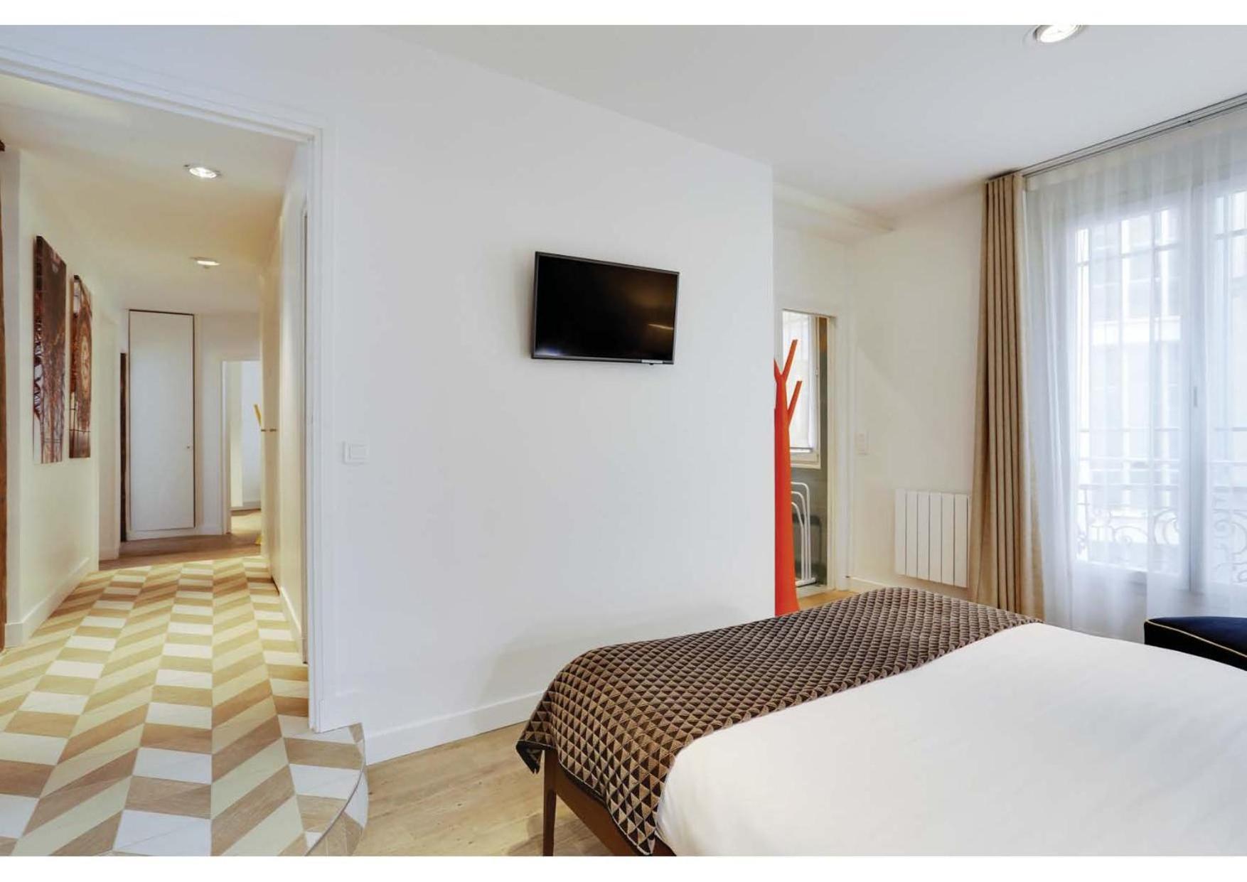 Apartment Centre - At Paris